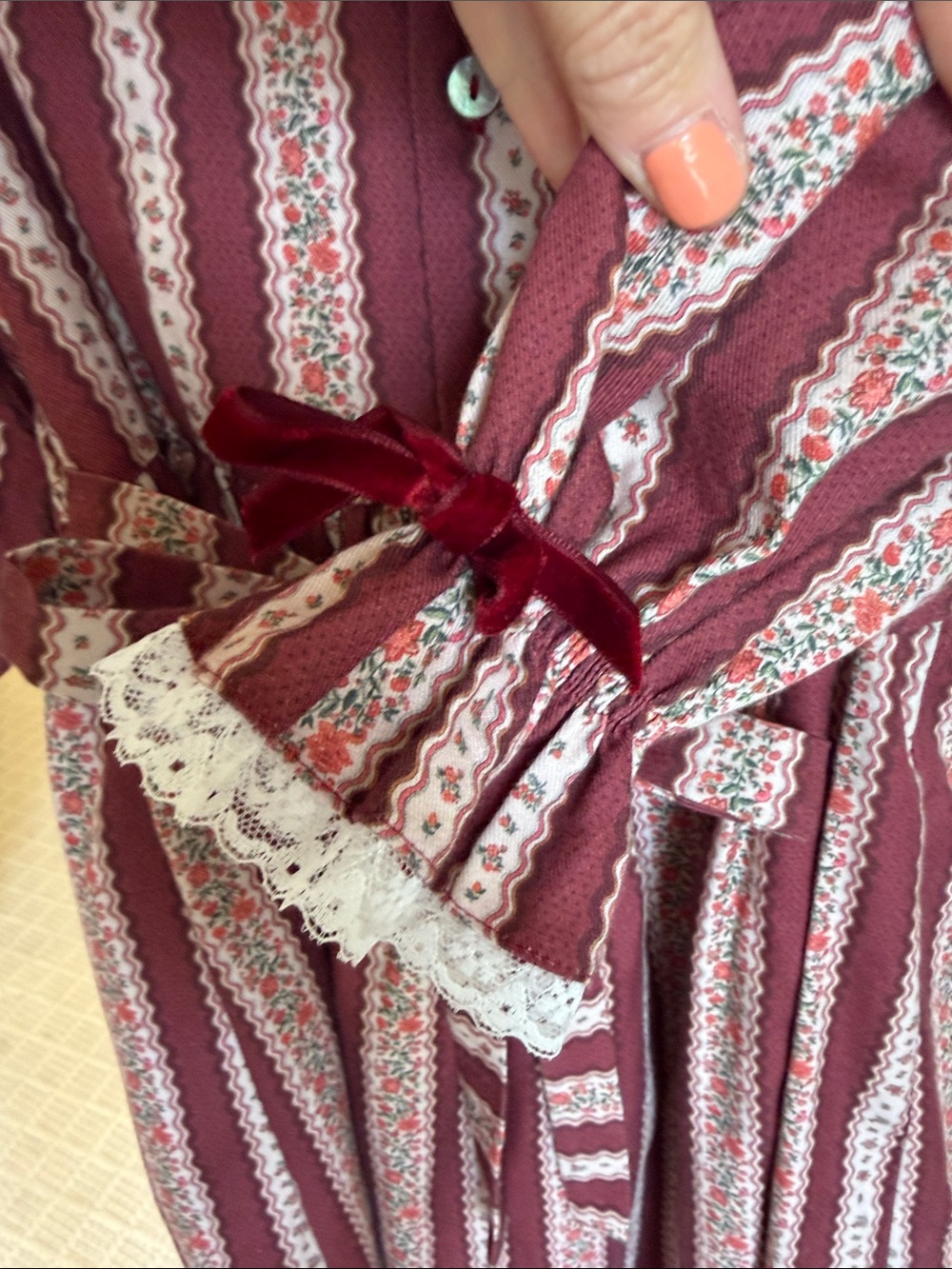 La Coqueta - Girls Burgundy Floral Striped Hand Smocked Dress - Size: 8Y - Picture 9 of 10